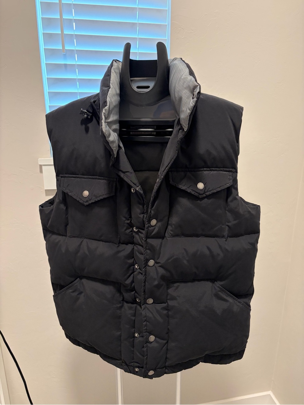 Vintage J.Crew Expedition Down Puffer Vest w/ Hidden Hood - Men’s M